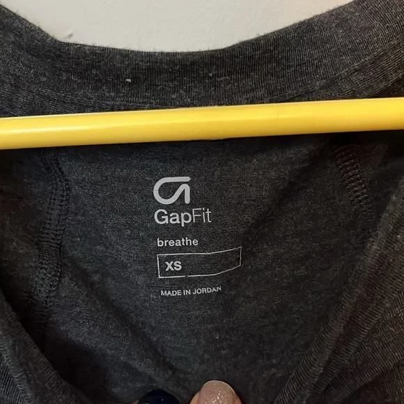 Lightly Worn GapFit Breathe ActiveWear - XS - Picture 2 of 5